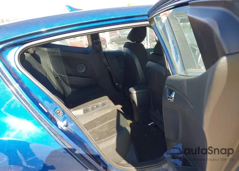 2015 Hyundai Veloster из США, поврежденный, VIN KMHTC6AD2FU241533